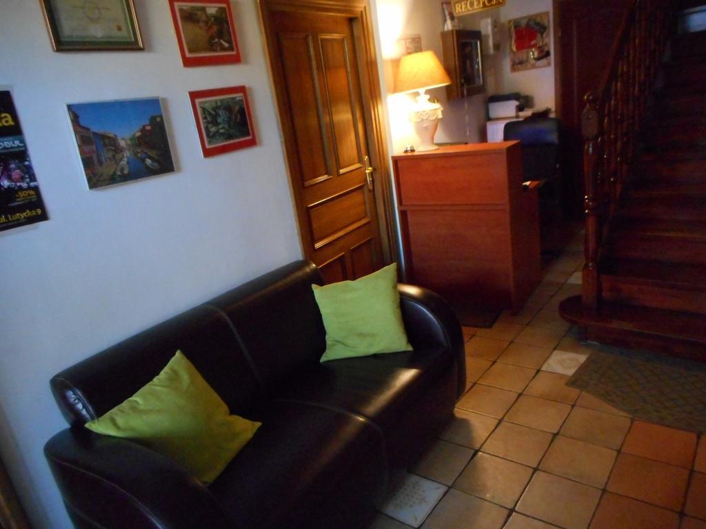 Przy Zelaznym Moscie Bed & Breakfast Клодзко Екстериор снимка